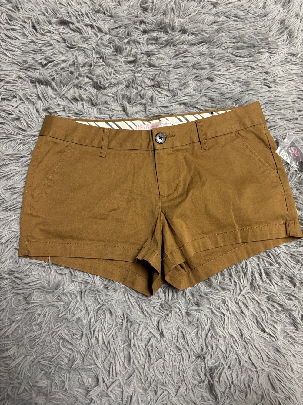 NWT Tan Shorts - Picture 11 of 13